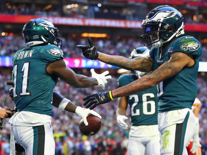 Thin NFC stands to keep Eagles in driver's seat
