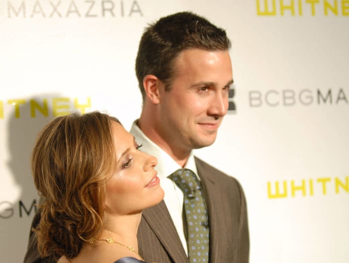 Freddie Prinze Jr. and Sarah Michelle Gellar (2002)