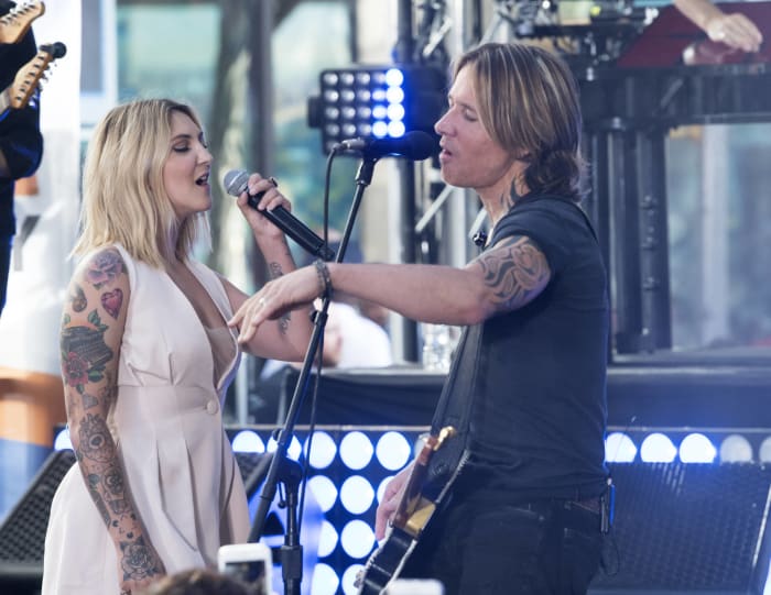 Keith Urban feat. Julia Michaels, "Coming Home"