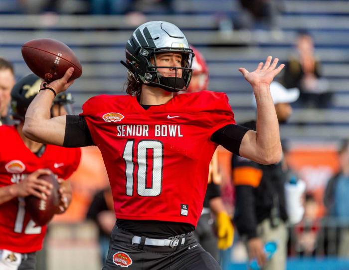 Miami Dolphins: Justin Herbert, QB, Oregon