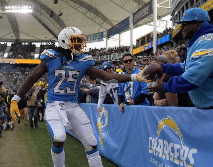 Denver Broncos: redundant signing may produce fallout