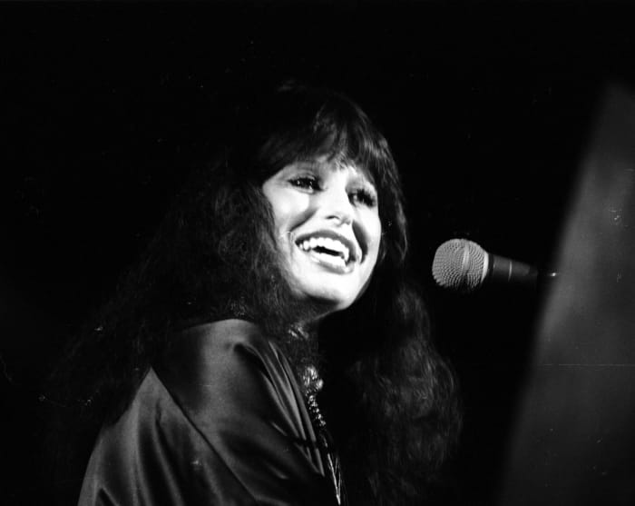 Jerry Bradley - "I'm Looking For Blue Eyes" by Jessi Colter