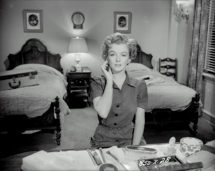 'Don’t Bother to Knock' (1952)