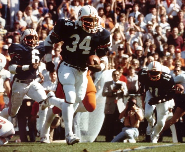 Bo refuses to join the Buccaneers