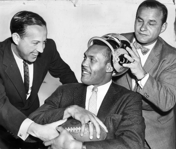 Rams send Cardinals nine-player haul for Ollie Matson