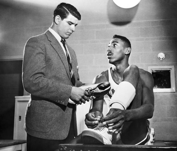Wilt Chamberlain: Profession retrospective Wilt Chamberlain: Profession retrospective A dominant high school career