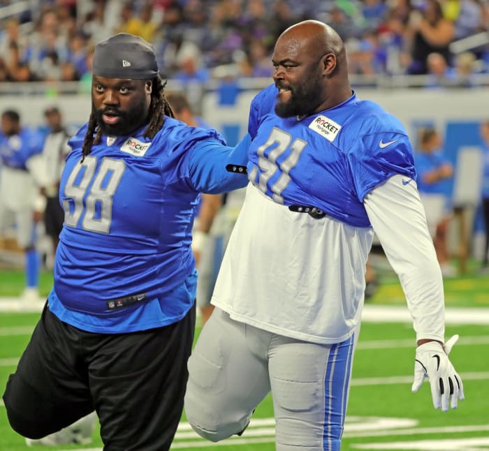 Detroit Lions, defensive tackle
