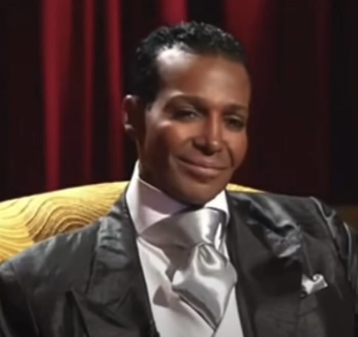 “A fashion show with no fashions, how dreadful.”