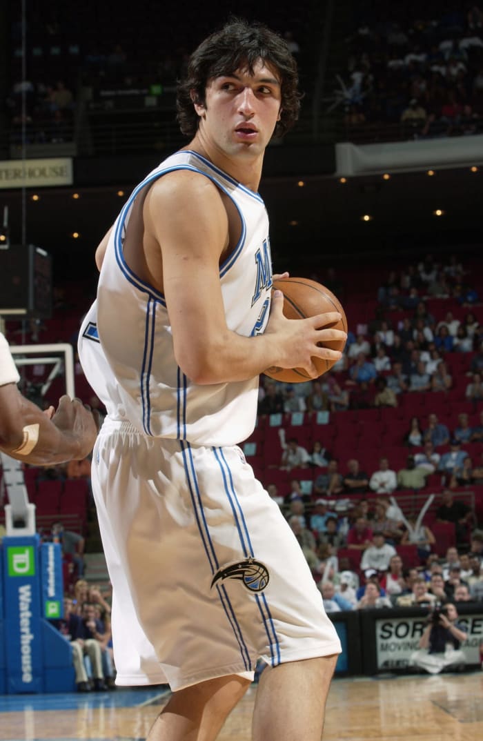 Memphis Grizzlies - Zaza Pachulia (42)