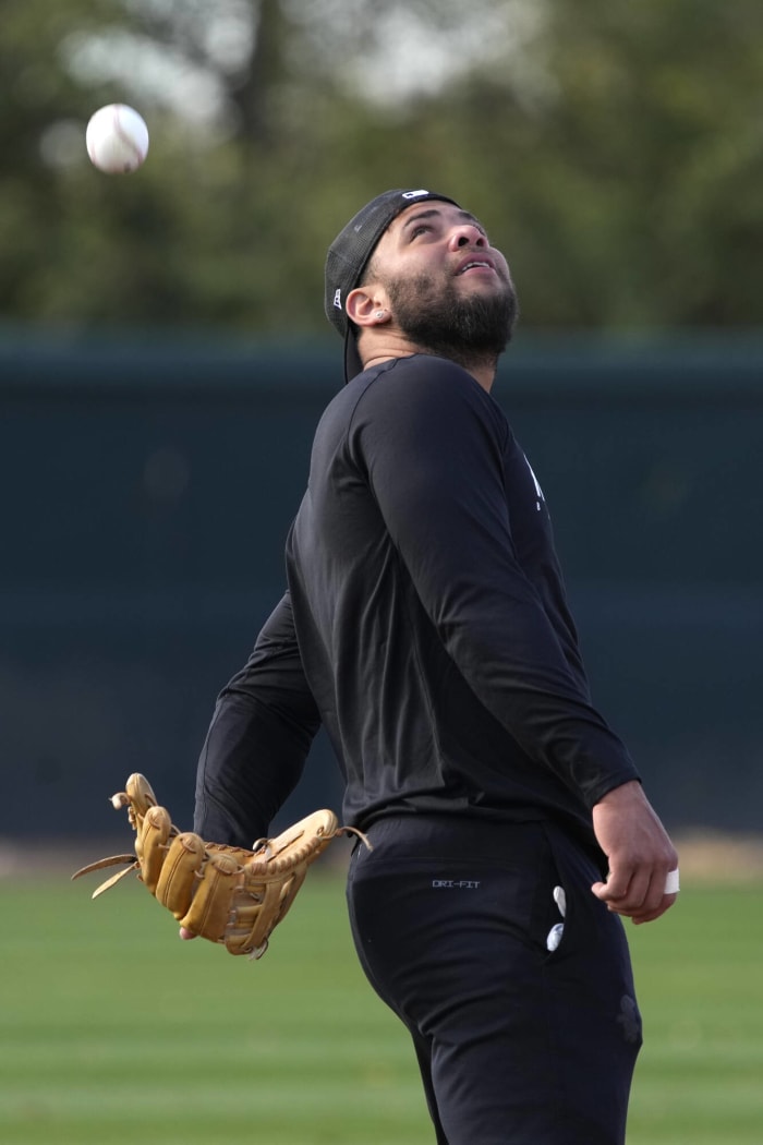 After attention-generating debut, Yoan Moncada showing poise in big-league  journey