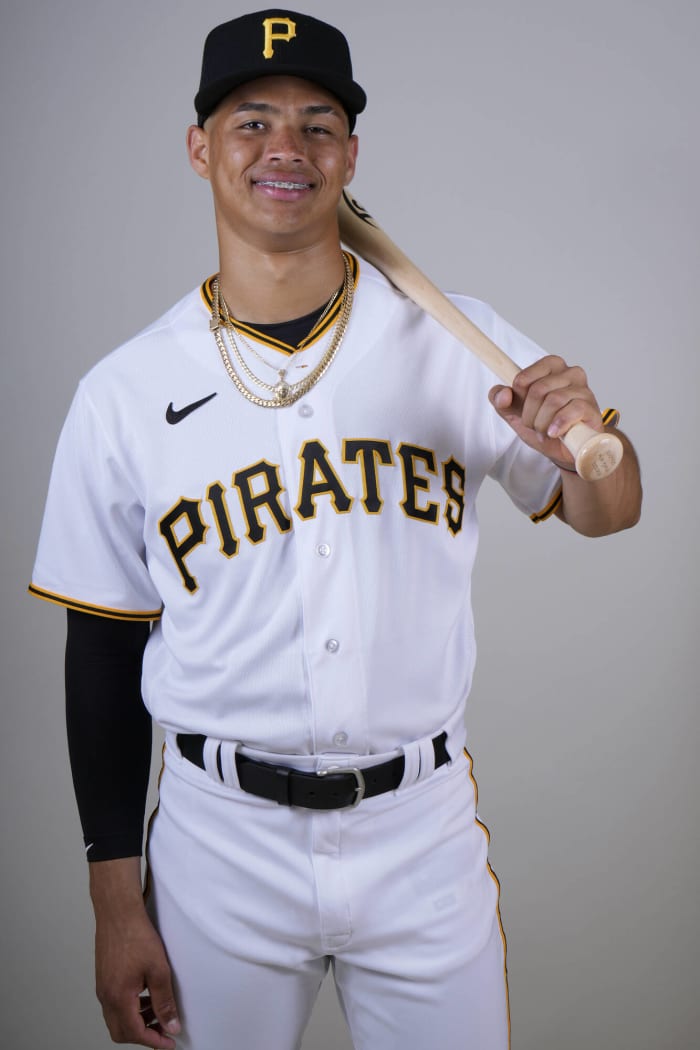 Pittsburgh Pirates: Endy Rodriguez, C/2B/OF