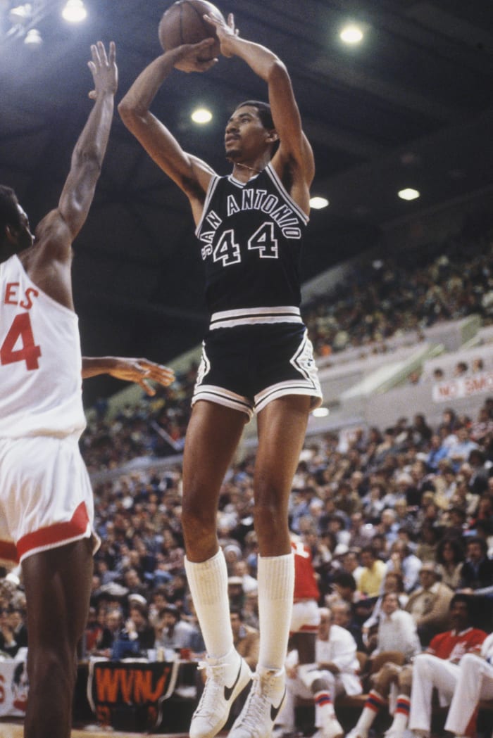 San Antonio Spurs: George Gervin