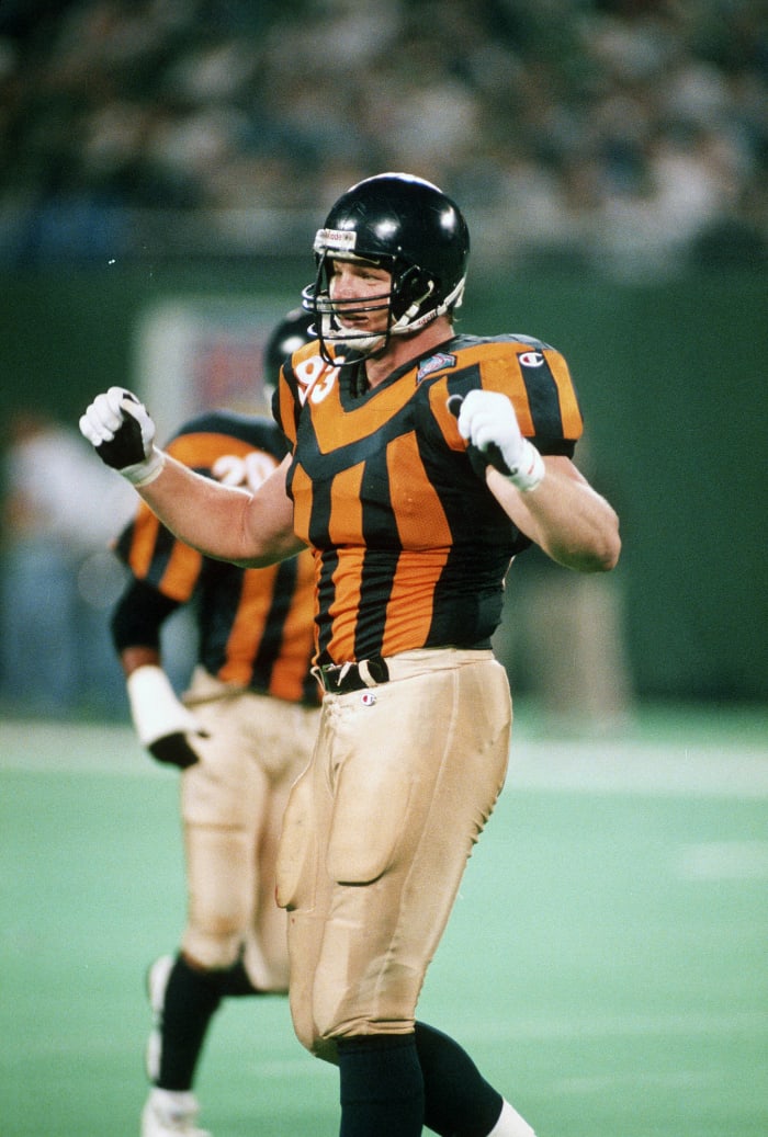 Ranking All Five Current Giants Uniforms From Worst to Best