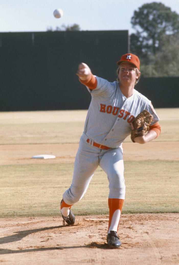 Larry Dierker 1964-1976 (32.0 WAR)