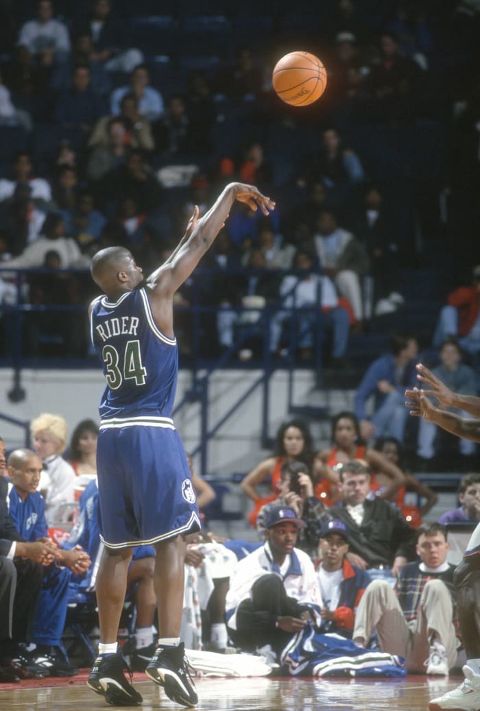 Isaiah Rider makes the unlikeliest three-pointer of his life