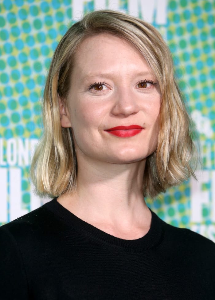 Mia Wasikowska