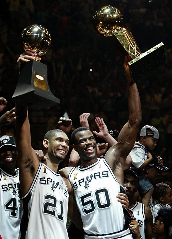 Spurs beat Nets in 2003 NBA Finals