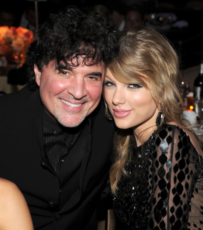 2019: Taylor Swift feuds with Scott Borchetta, Scooter Braun, and Big Machine Records