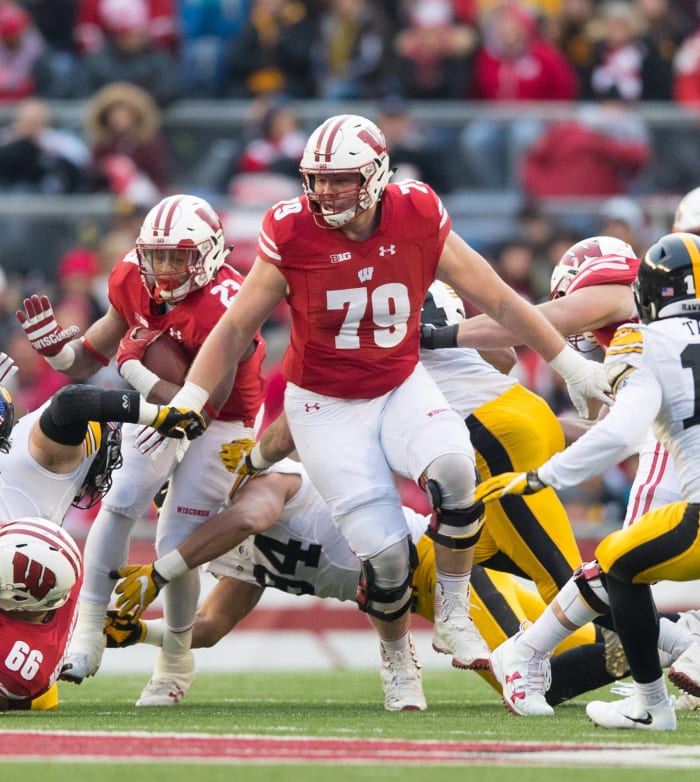 Houston Texans: David Edwards, OT, Wisconsin