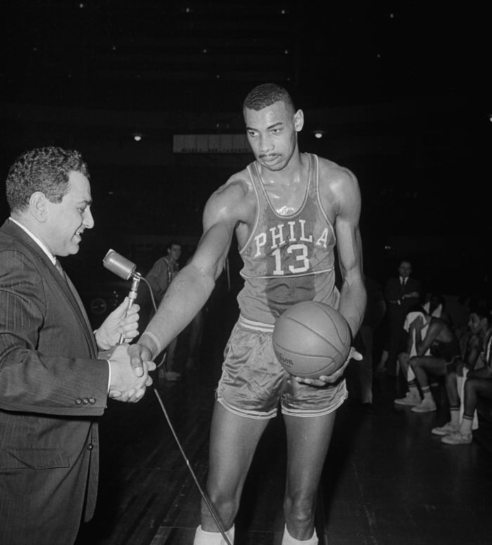 Wilt Chamberlain: Profession retrospective Wilt Chamberlain: Profession retrospective Chamberlain signs with the Philadelphia Warriors