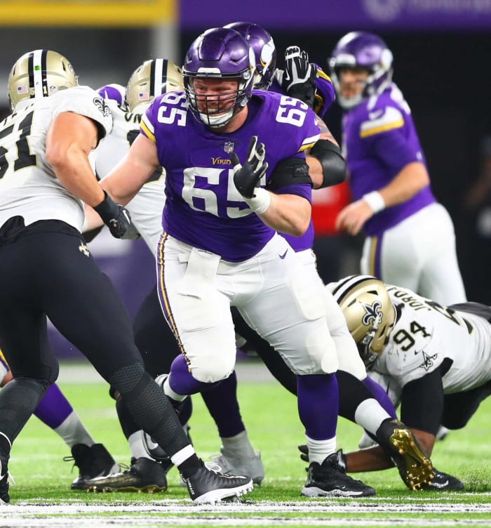 Minnesota Vikings: left guard