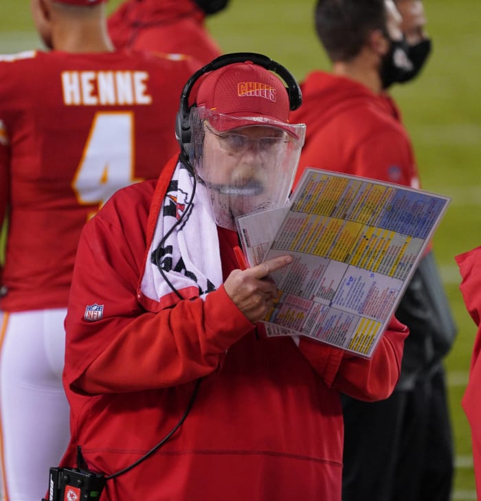 Andy Reid has a face shield malfunction