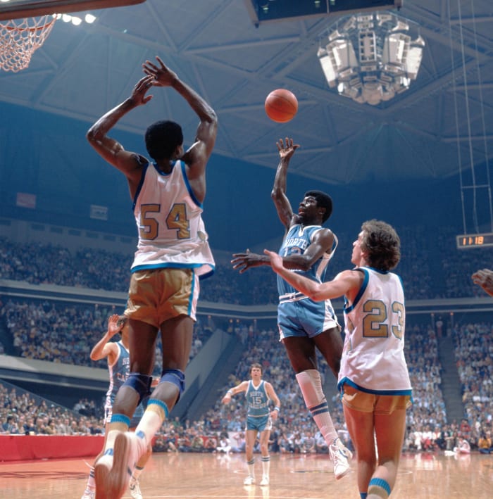 Whitehead sends Marquette to national final (1977)