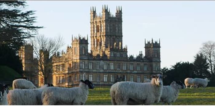 Downton Abbey, "Downtown Abbey"