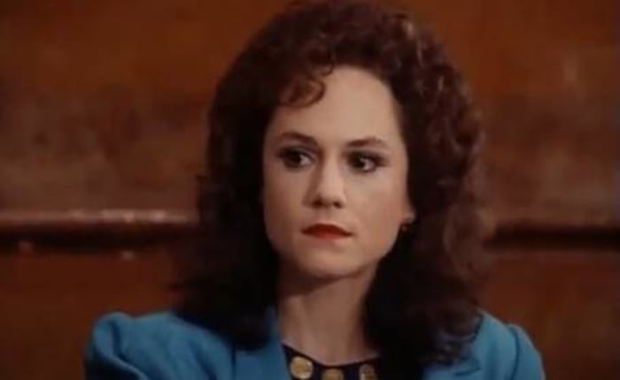 "The Positively True Adventures of the Alleged Texas Cheerleader-Murdering Mom" (1993)