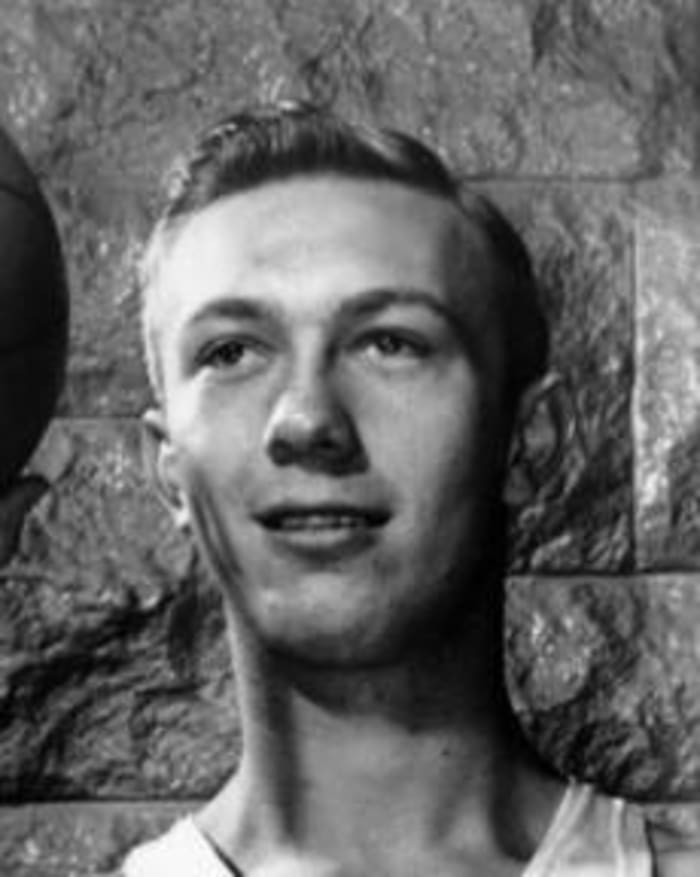 Don Schlundt, Forward (1952-'55)