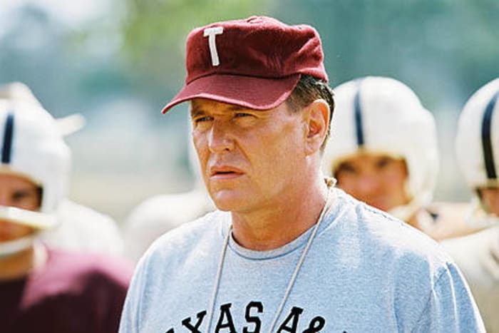 Tom Berenger as Bear Bryant