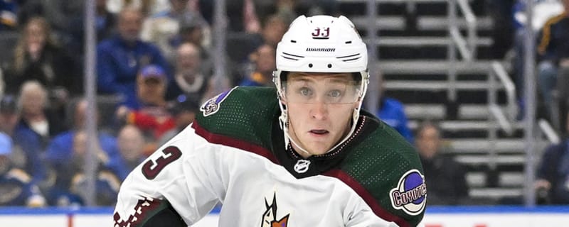 Oilers sign veteran defenseman to PTO