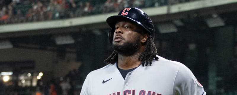 All-Star Josh Bell lands with Guardians on two-year deal