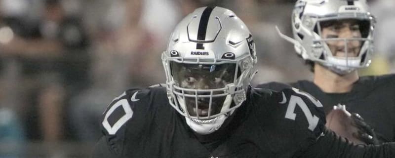 Former first rounder's debut gives Bears hope for weak O-line