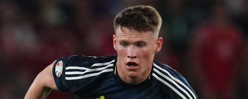 Fulham move on from Manchester United midfielder after advancing Sander Berge pursuit