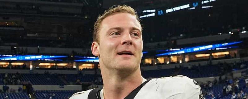 Saints agree to extension with key linebacker