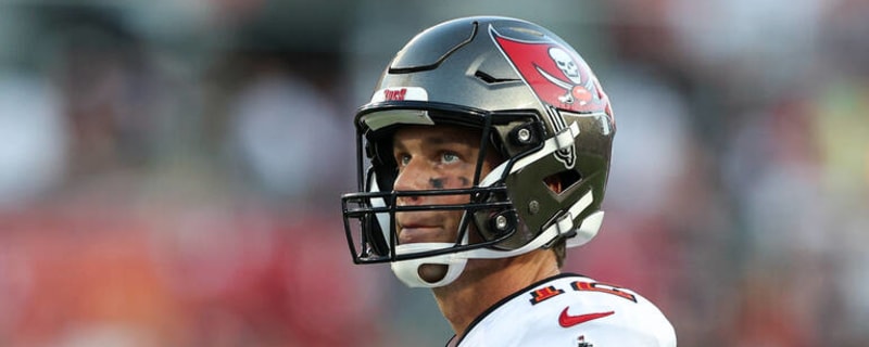 Brady, Bundchen 'staying in separate homes' during evacuation