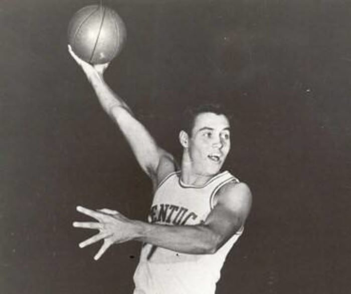 Cliff Hagen, Forward (1951-'52; 1953-54)