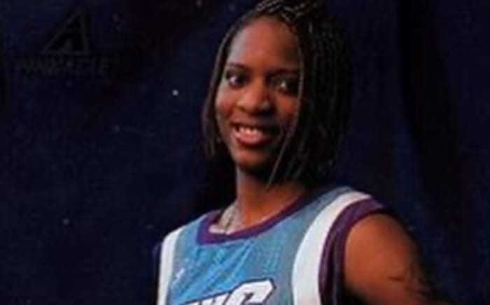 Tracy Reid, Charlotte Sting (1998)