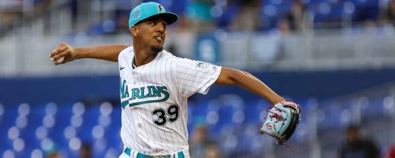 Marlins play in Miami Giants uniforms, honor Negro Leagues history - Fish  Stripes