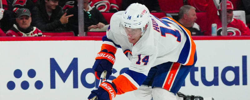 New York Islanders 2023-24 Report Cards: Bo Horvat