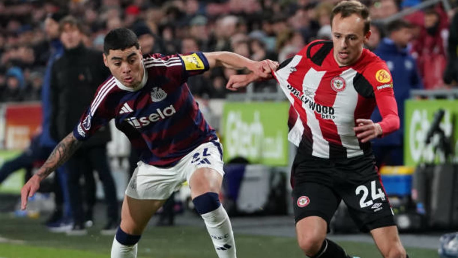 Newcastle fan favourite with 30 goals & 12 assists on the verge of exit as club gives green light to transfer