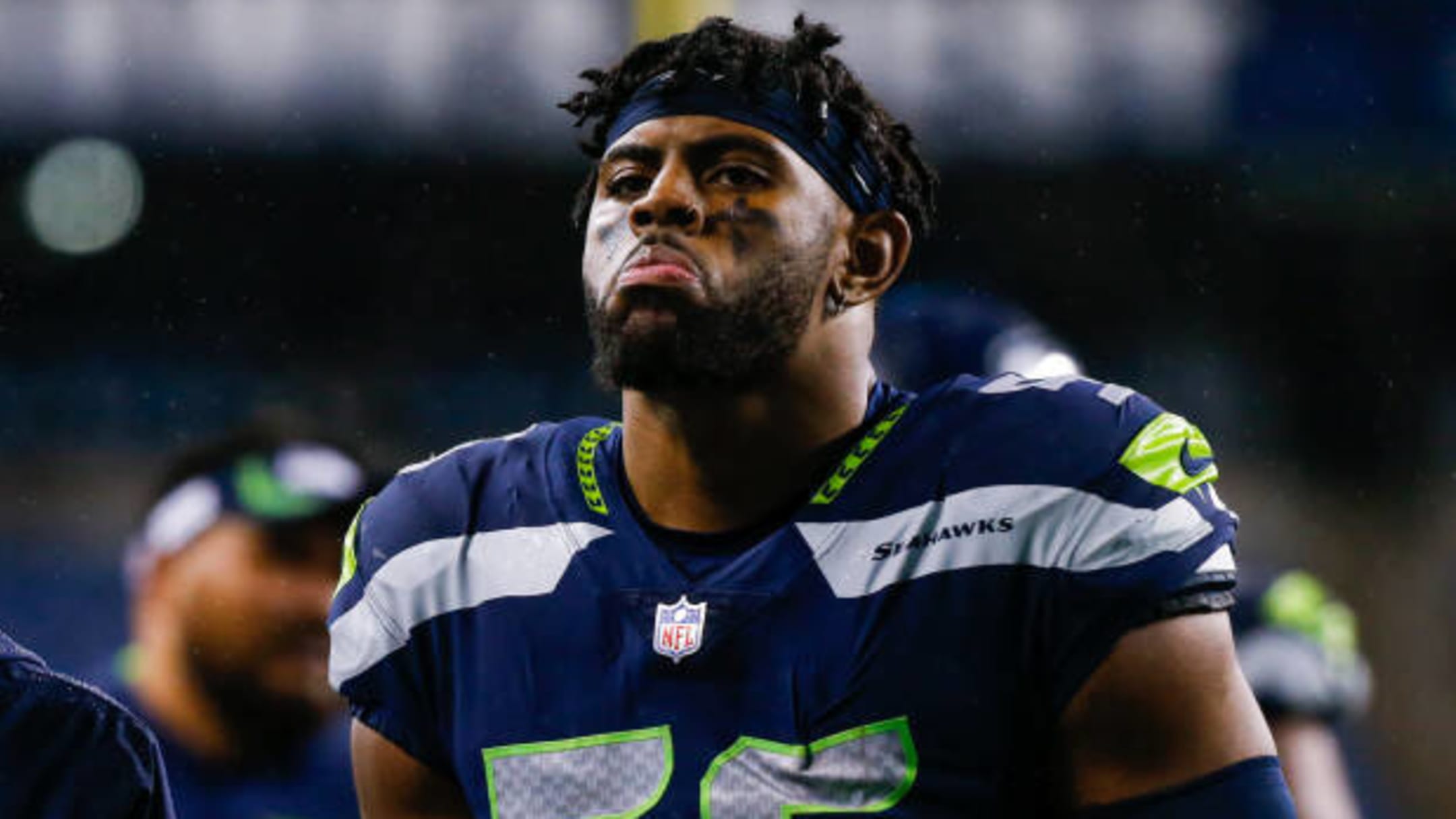 Seahawks edge rusher Darrell Taylor out with sprained shoulder, Seahawks