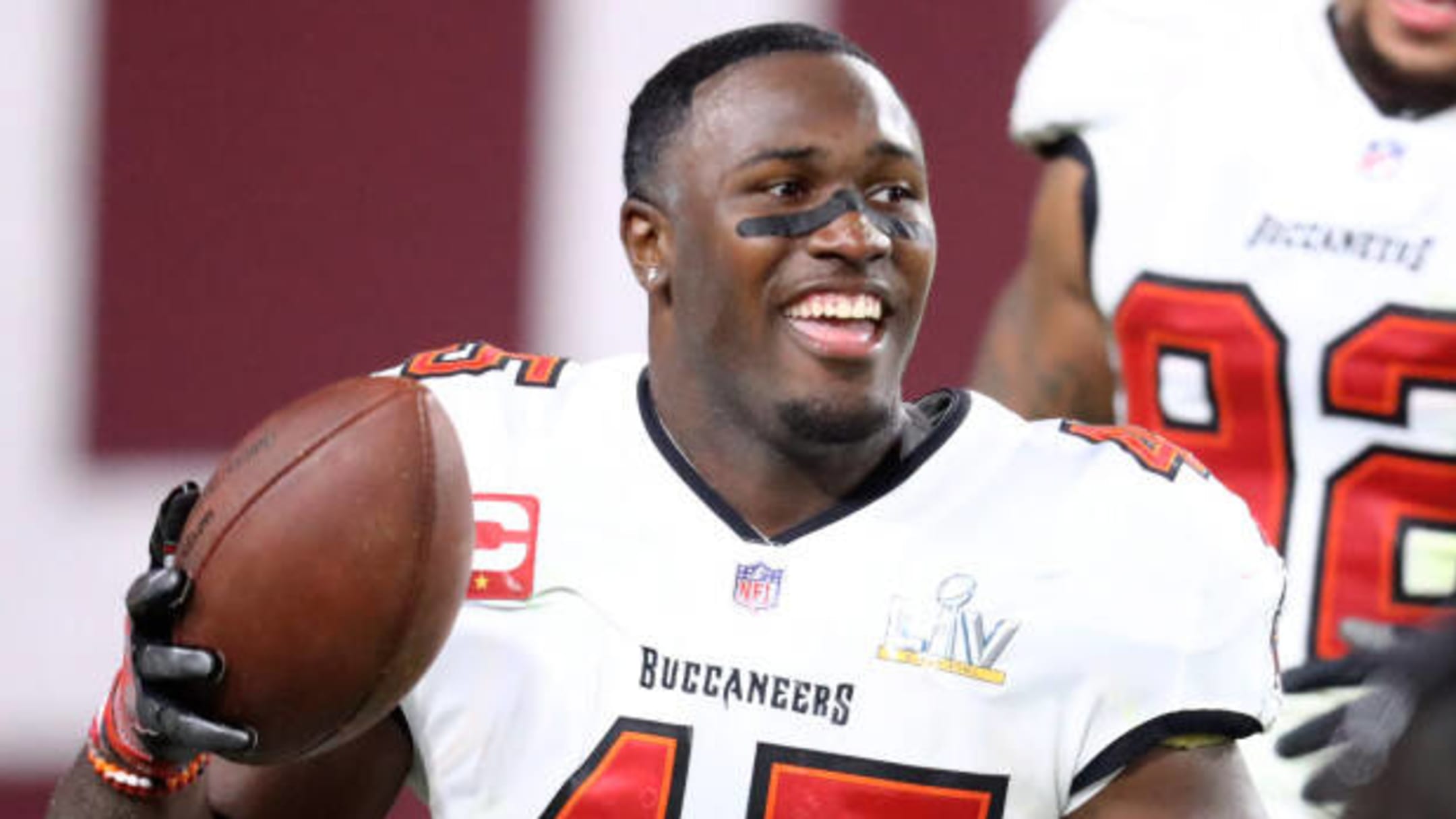 Proposed Trade Sends Buccaneers' Star Linebacker to Detroit Lions