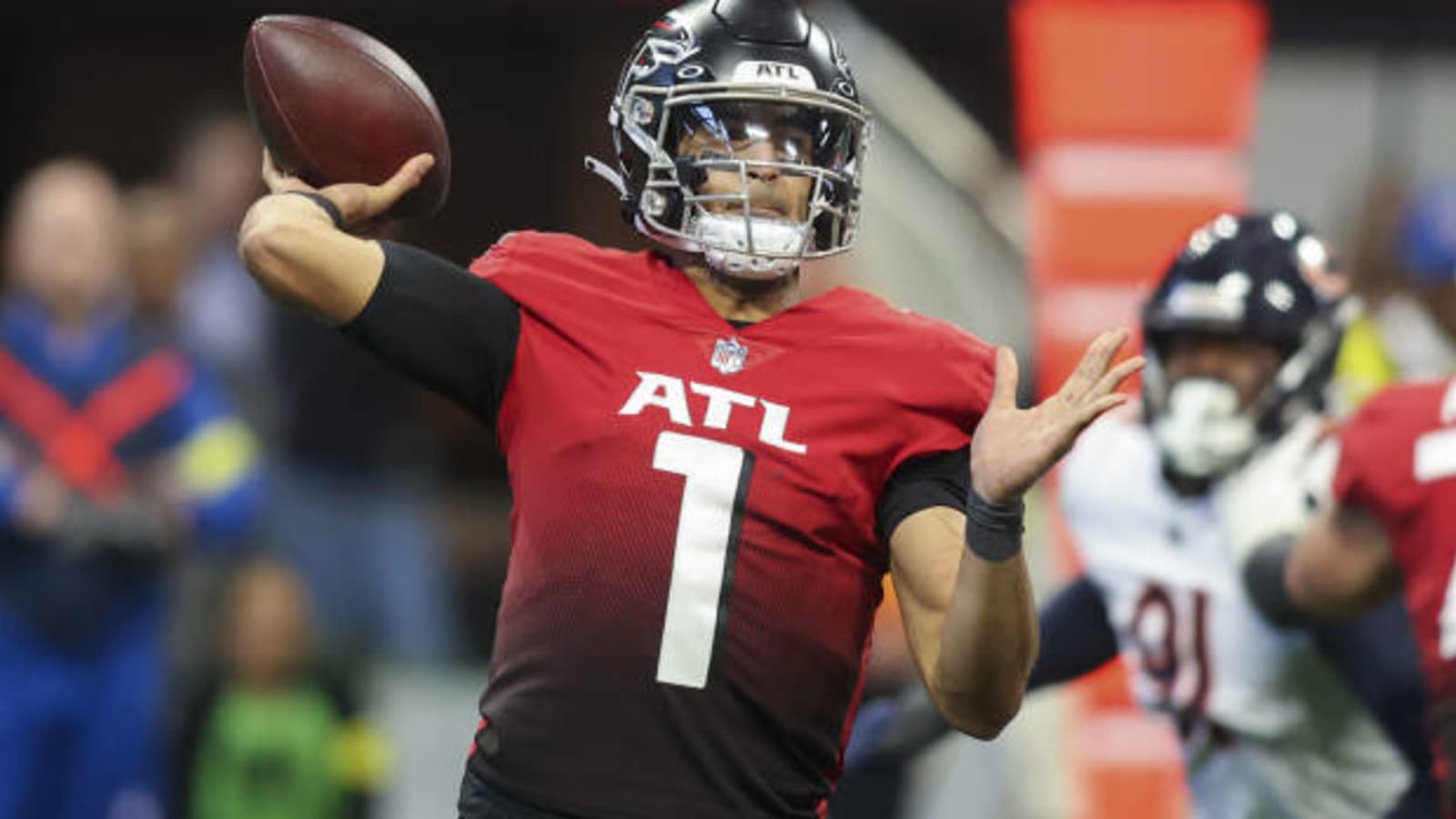 Falcons Ex Mariota Opens Up in Netflix&#39;s &#39;Quarterback&#39;