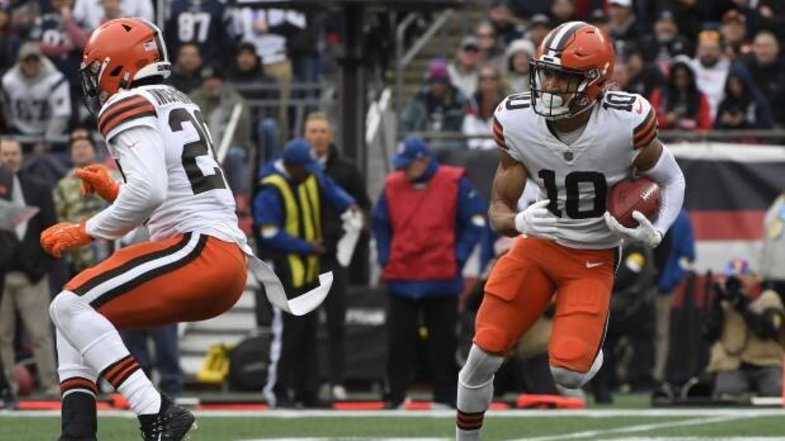 Browns Releasing Anthony Schwartz