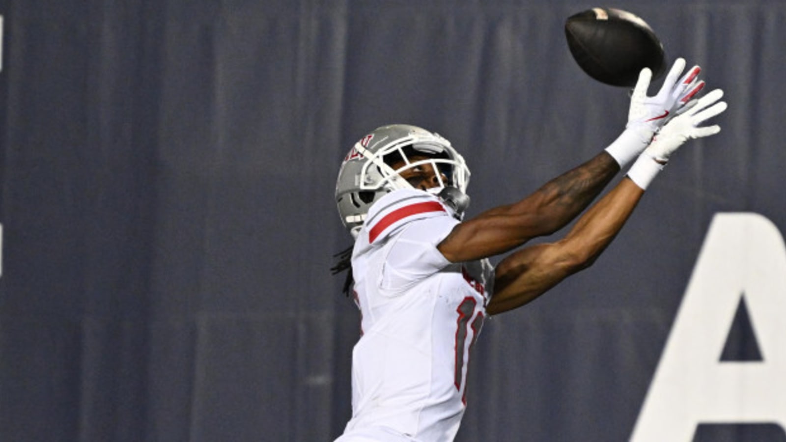 Award-winning WR makes it clear he wants to join Raiders