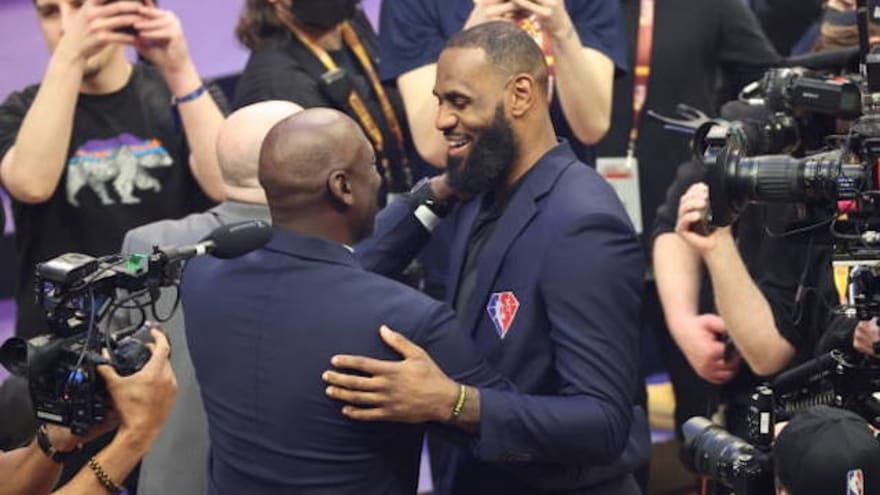  Micheal Jordan Weighs In On GOAT Debate & Comparisons To LeBron James & Kobe Bryant