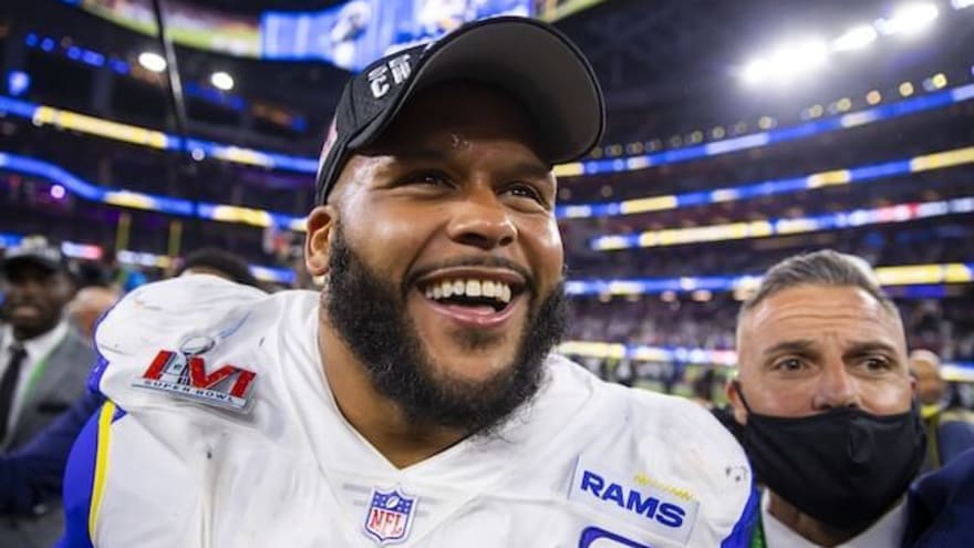 Aaron Donald Drops Another Hint About Returning To Rams