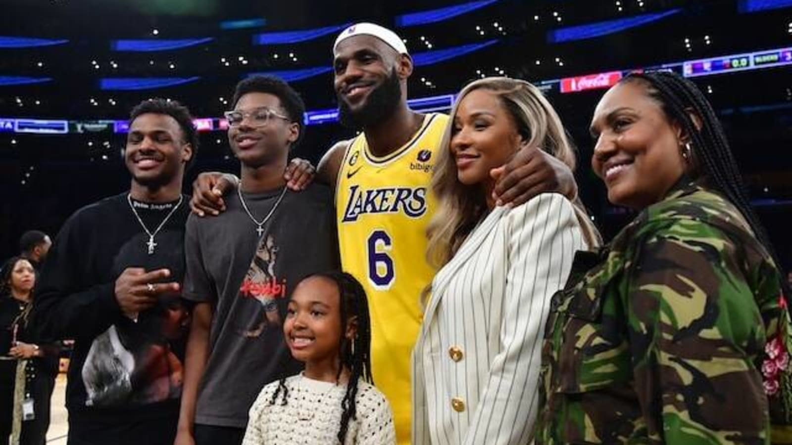  Jeanie Buss Understands Bronny & LeBron James Work Dynamic